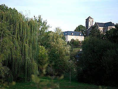 Logis Hotel Le Prieure Des Gourmands Chateaubriant Luaran gambar